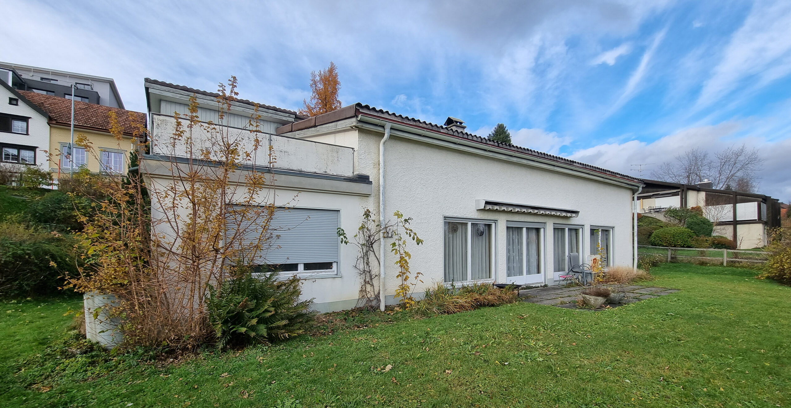 alt